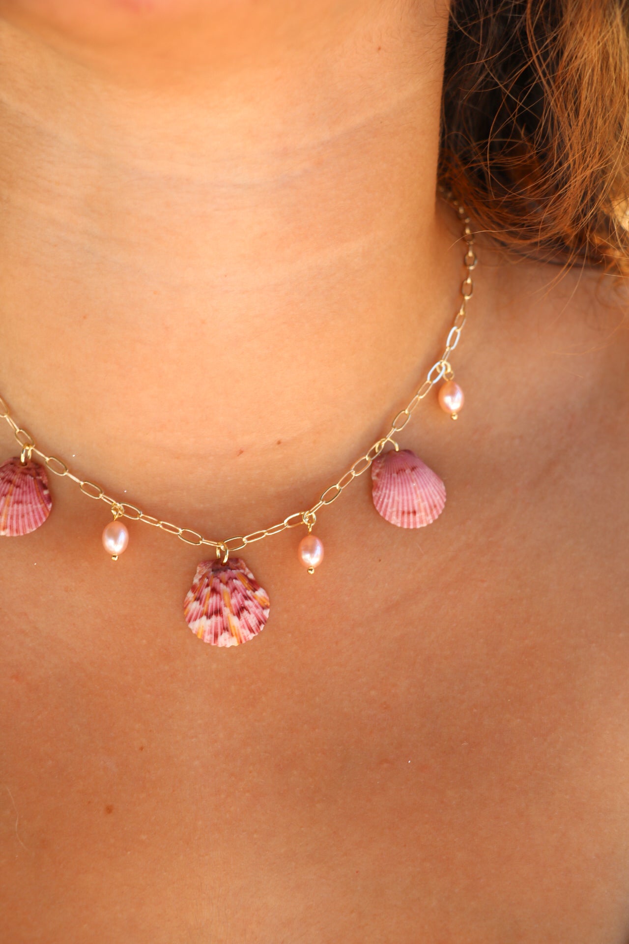 Palm Beach Gold Shell & Pink Pearls Charm Necklace