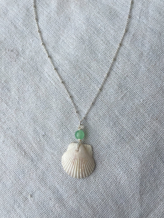 Ariel White Calico Shell necklace